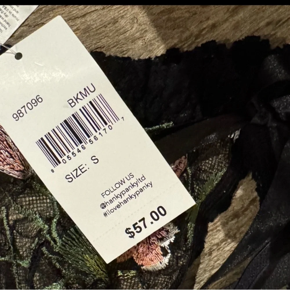 Hanky Panky Amelia Bralette. - Picture 6 of 6